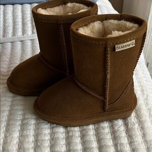 BRAND NEW Baby size 7 BEARPAW Fur Lined Boots